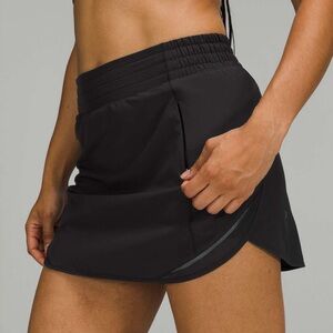 Lululemon hotty hot high rise skirt black size 6